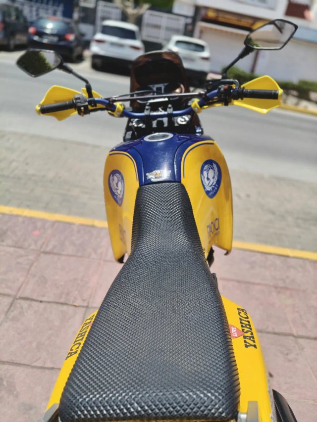 SUZUKI DR BIG 800