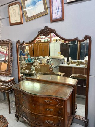 DORMITORIO CLÁSICO DE MADERA