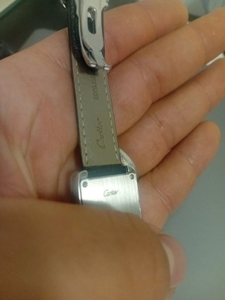 Reloj Cartier Pequeño Negro y Plateado