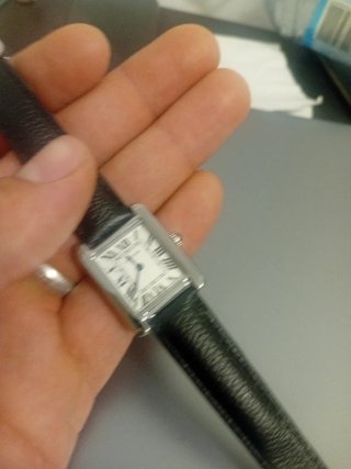 Reloj Cartier Pequeño Negro y Plateado