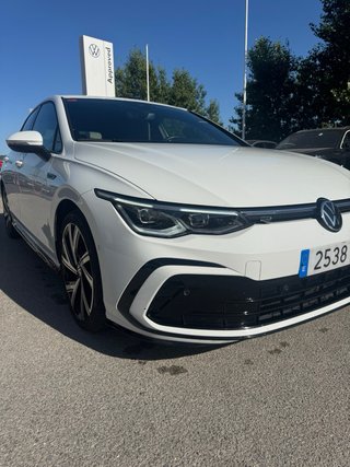 Volkswagen Golf 2021 por 287€/mes