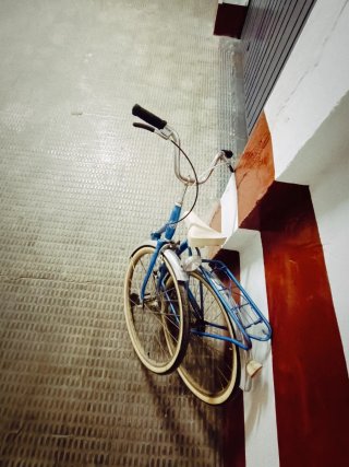 Bicicleta BH plegable azul
