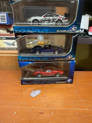 Lote 4x Carros 1/43 Solido