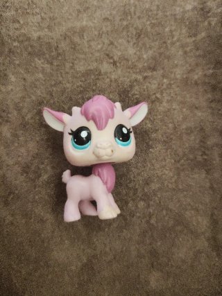 Littlest Pet Shop Llama Rosa