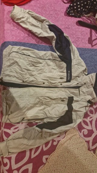 Chaqueta Columbia Beige y Azul