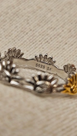 Anillo Girasol en dos tonos estilo Pandora