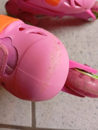 Patines rosas 3 ruedas, ajustables T. 25 a 28