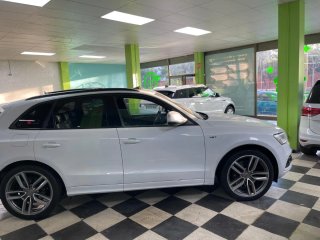 Audi SQ5 2015