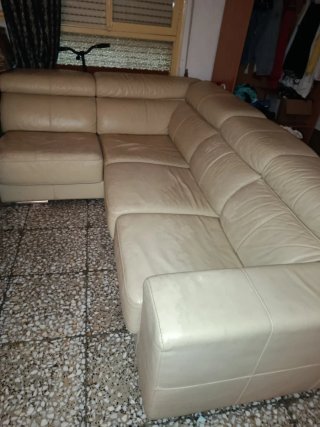 Sofá cheslong piel beige
