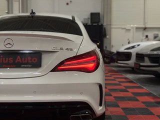 Mercedes-Benz CLA Mercedes-Benz AMG CLA 45 4MATIC Coupé