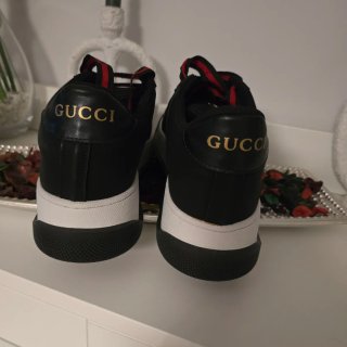 Zapatillas Gucci Talla 44 Negras y Doradas
