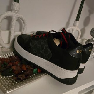 Zapatillas Gucci Talla 44 Negras y Doradas