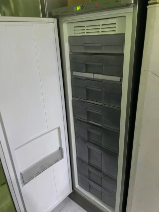 Congelador vertical