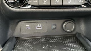 Nissan Juke 1.0 DIG-T 84KW TEKNA 114 5P