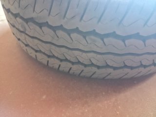 Rueda 215/65R16C con llanta de acero