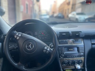 Mercedes-Benz Clase C 2006
