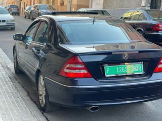 Mercedes-Benz Clase C 2006