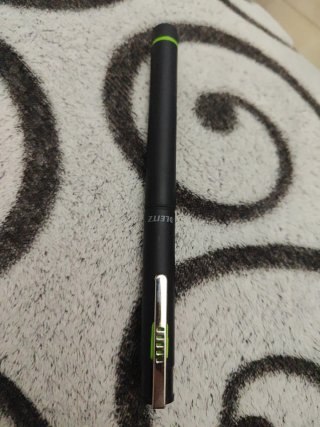 Penna Laser Leitz Nera con Dettagli Verdi