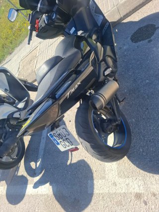 Yamaha TMAX Negra abs