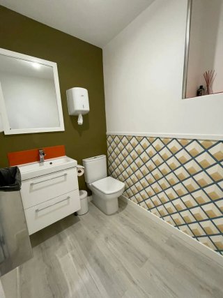 Alquiler 2 oficinas divididas en benito corbal