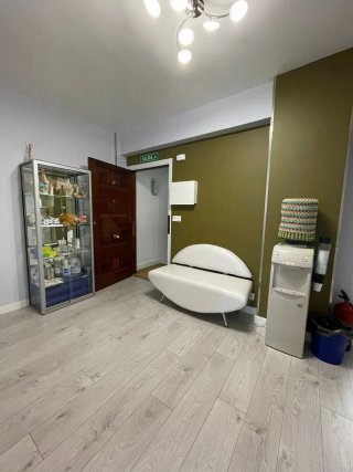 Alquiler 2 oficinas divididas en benito corbal