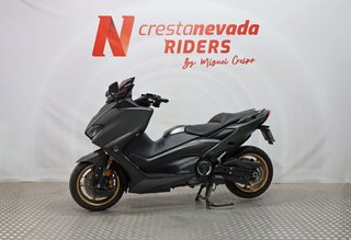 Yamaha TMAX TECH MAX
