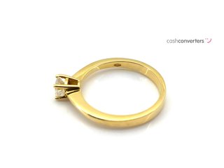 anillo oro 18k con piedra con diamante