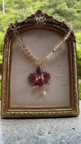 Collar Orquídea Natural Baño Oro