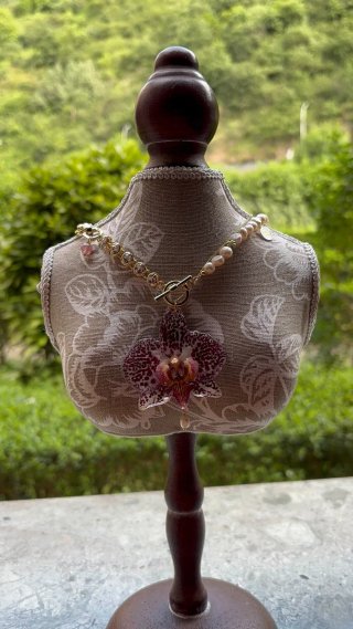 Collar Orquídea Natural Baño Oro