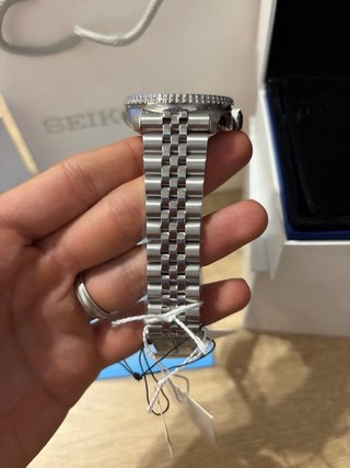 Seiko 5 Sports SSK GMT Ice Blue Edición Limitada
