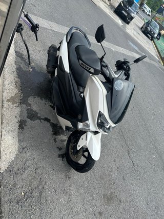 Yamaha NMAX 125cc Blanca