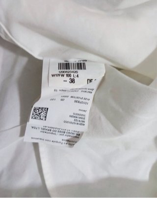 Traje Zara Negro y Camisa Hugo Boss Blanca