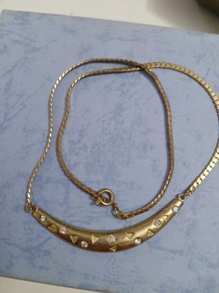 Collana vintage con strass dorata