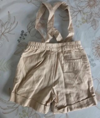 Pantalón corto de tirantes