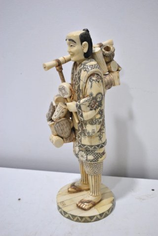Antigua figura oriental Okimono Japonés