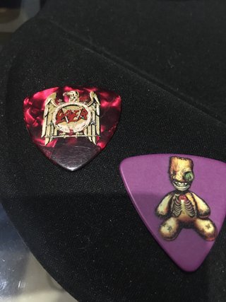 Púas de guitarra variadas