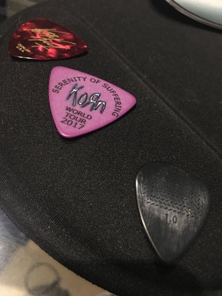 Púas de guitarra variadas