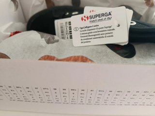 Superga negras talla 37 suela estampada