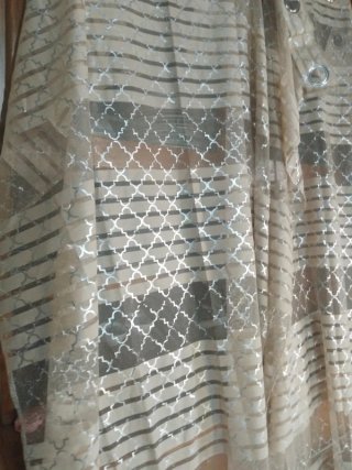 Tenda beige e oro