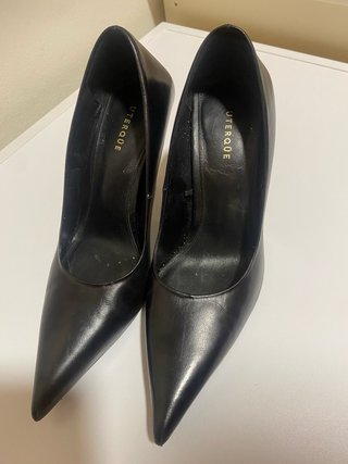 Zapatos de tacón negros