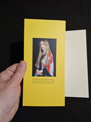Viola di Grado. Setenta acrílico, treinta lana