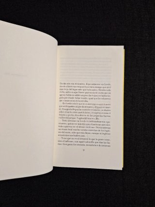 Viola di Grado. Setenta acrílico, treinta lana