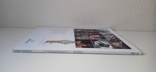 REVISTA VOGUE No406 (ENERO 2022) - BUEN ESTADO
