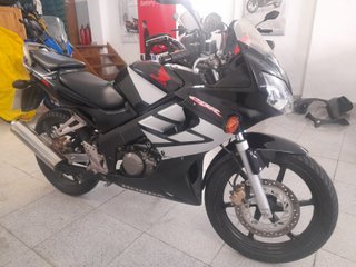 HONDA CBR 125 R