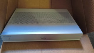 Router Cisco C1111-4P