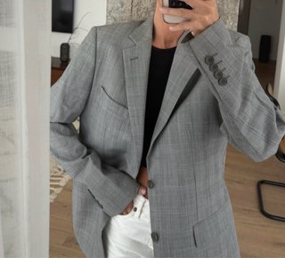 Blazer oversize gris cuadros. Chaqueta americana