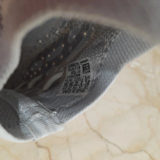 Zapatillas Hombre Adidas Yeezy talla 42..NO ENVÍO