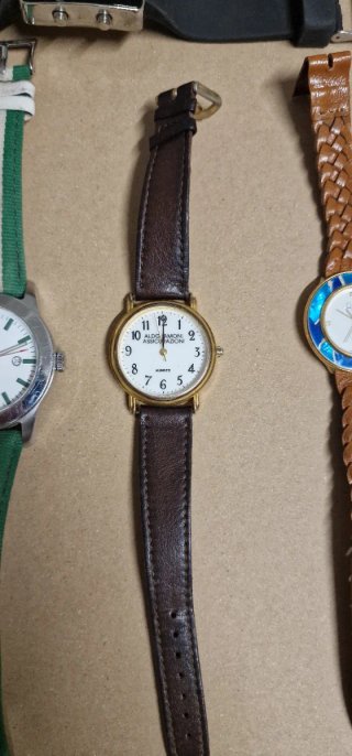 Lotto di 13 orologi