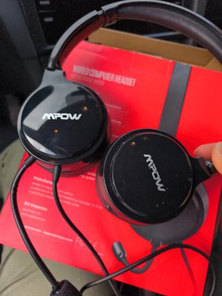 Auriculares Mpow PA071A con cable