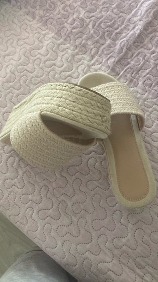 Sandalias cuña esparto beige